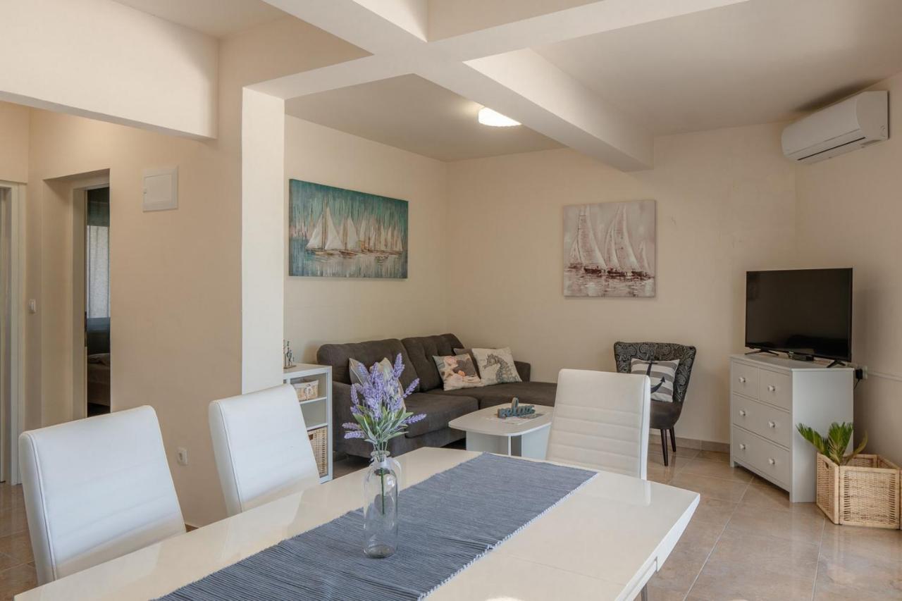 Apartments Sum Mora Vir Exterior photo